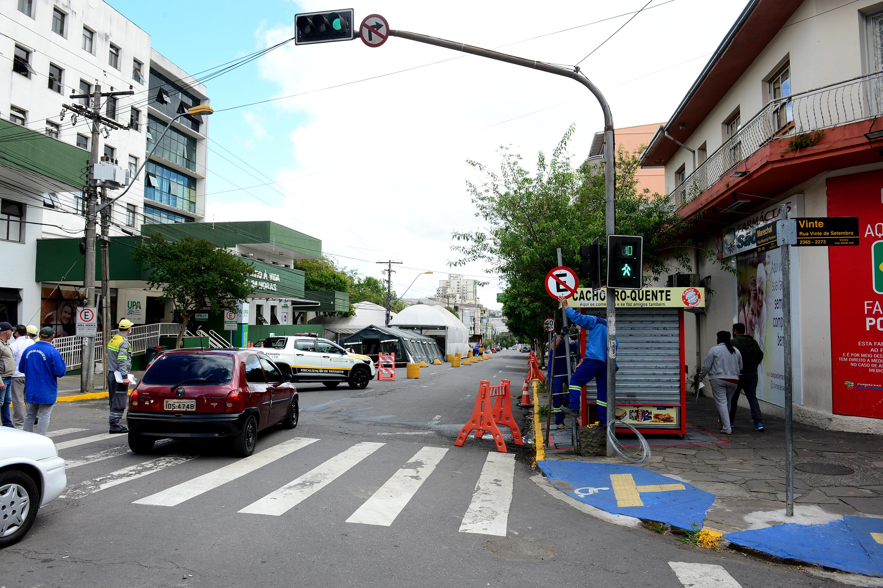 Liberado trânsito na Rua Angelo Muratore - Prefeitura de Caxias do Sul